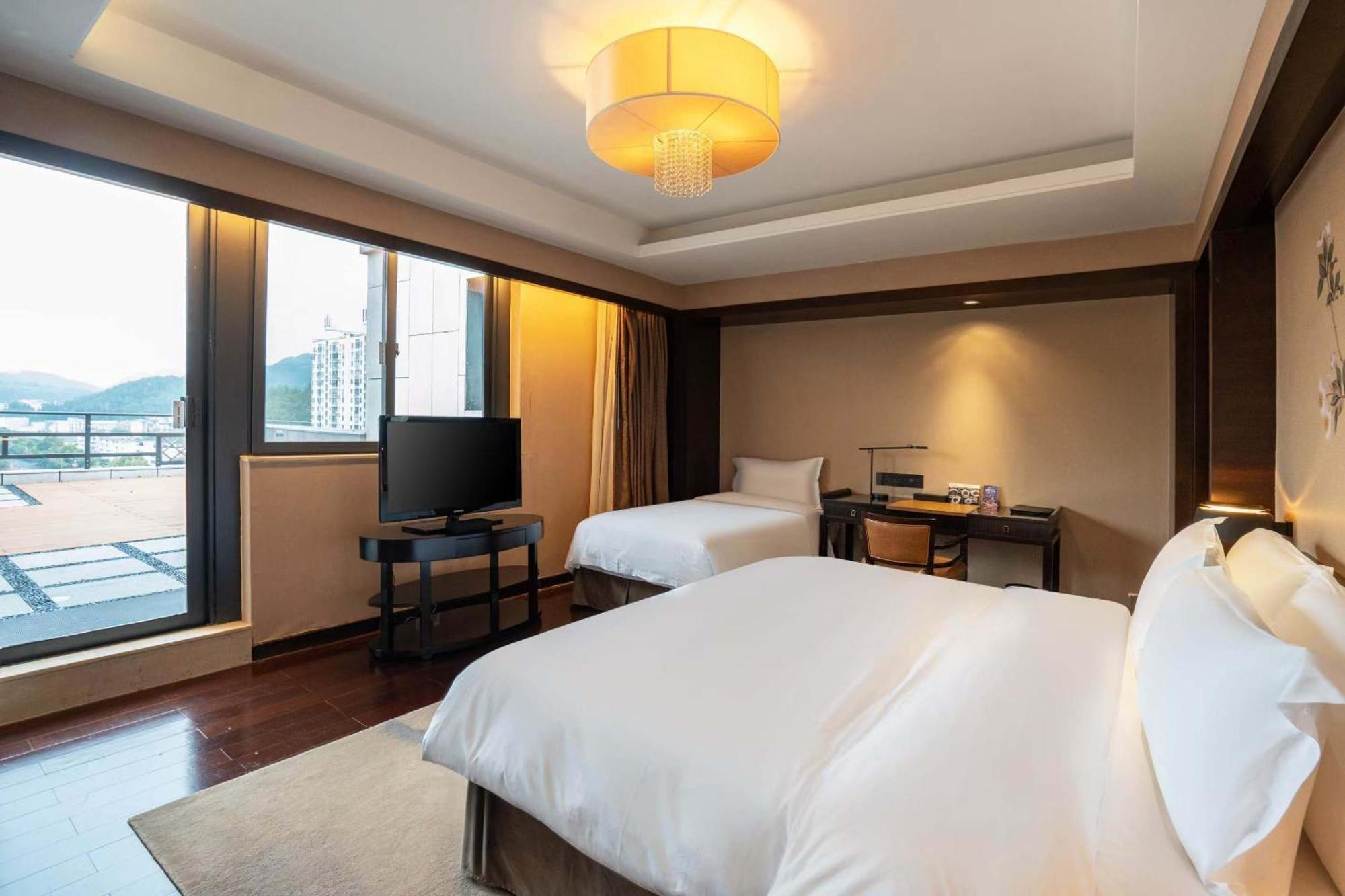 Crowne Plaza Huangshan Yucheng By Ihg Экстерьер фото